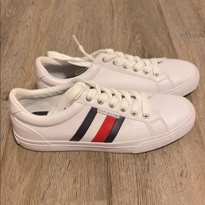 Tommy Hilfiger sneakers
